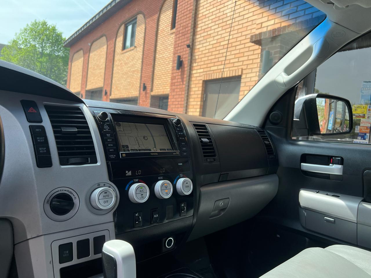 Toyota Tundra Limited Double Cab 6AT 4WD 2007