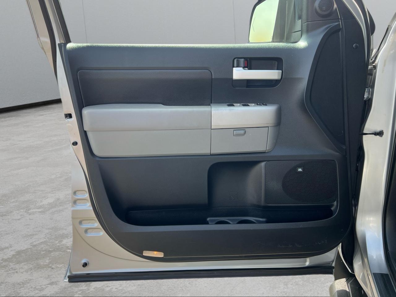 Toyota Tundra Limited Double Cab 6AT 4WD 2007