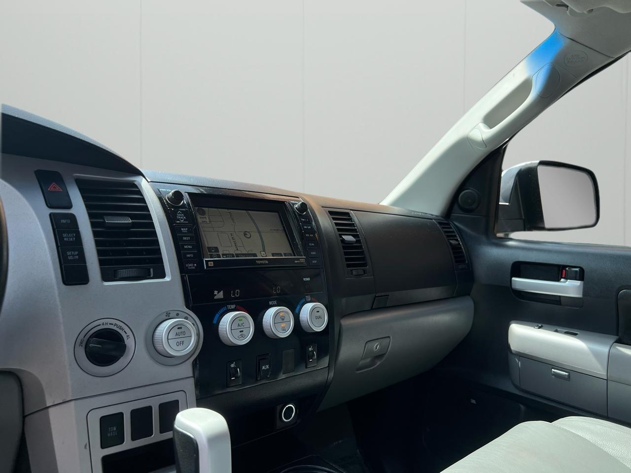 Toyota Tundra Limited Double Cab 6AT 4WD 2007