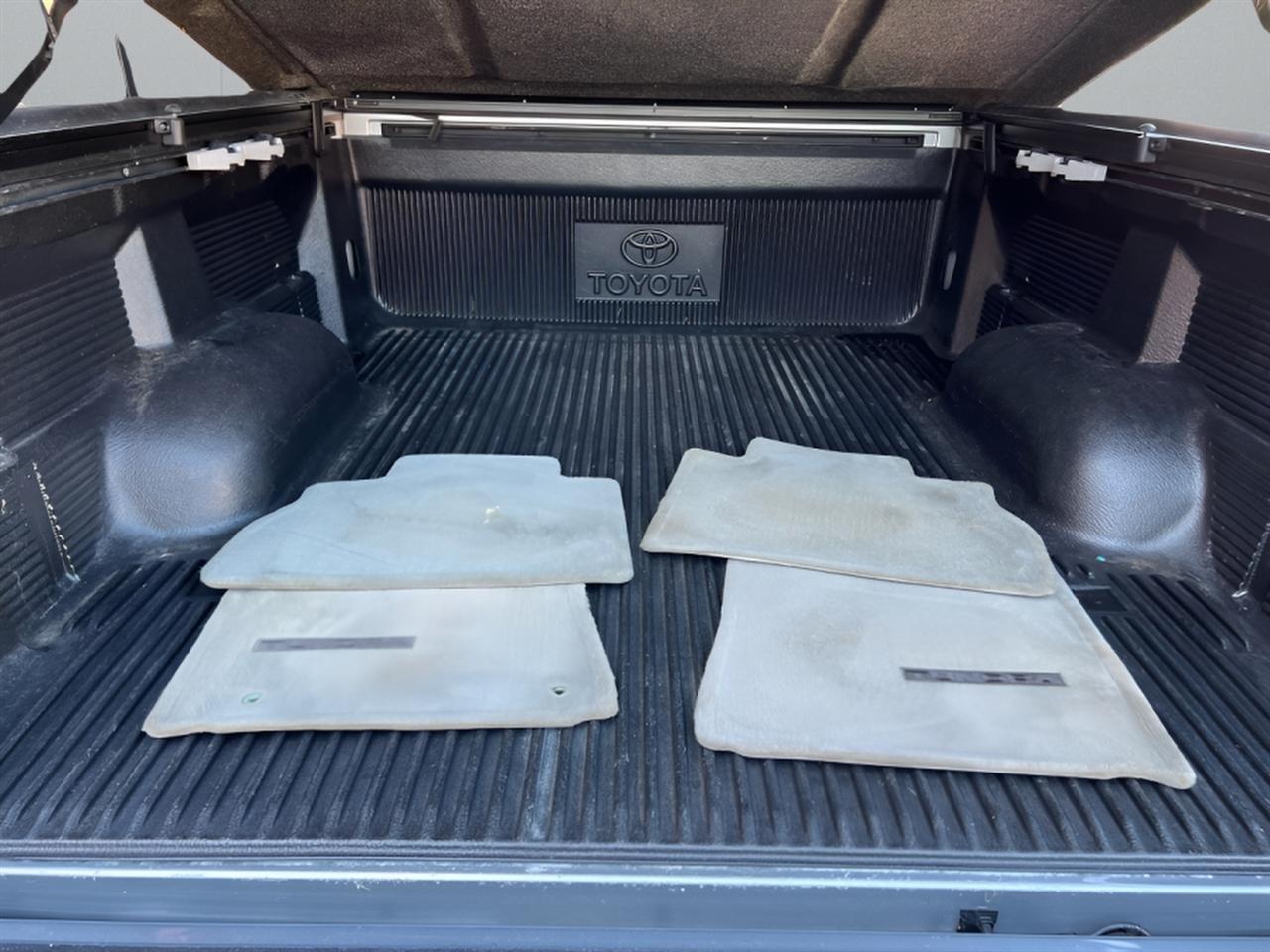 Toyota Tundra Limited Double Cab 6AT 4WD 2007