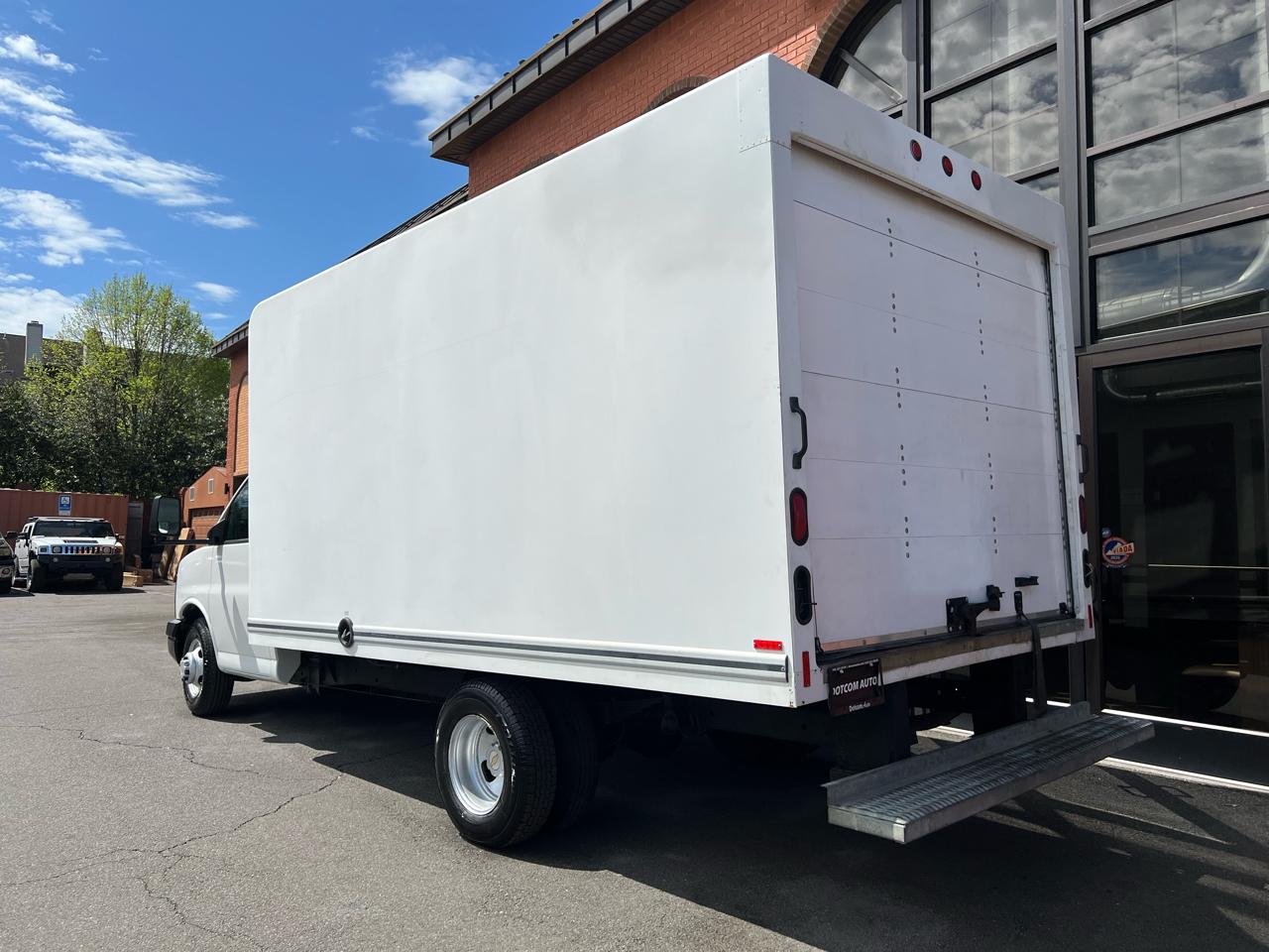 Chevrolet Express LS 3500 2009