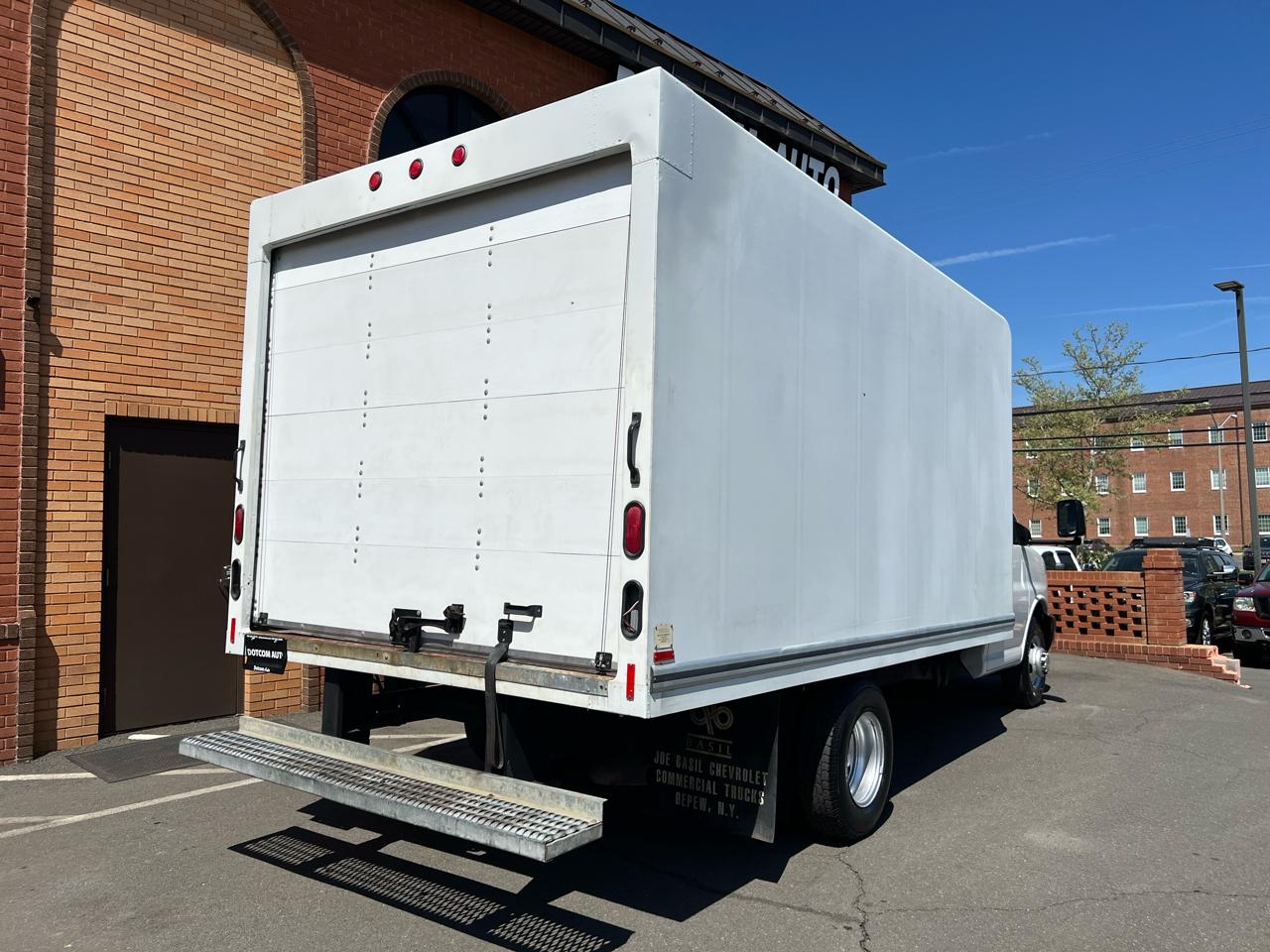 Chevrolet Express LS 3500 2009