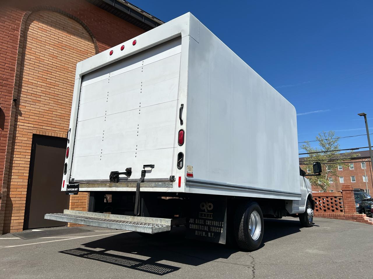 Chevrolet Express LS 3500 2009