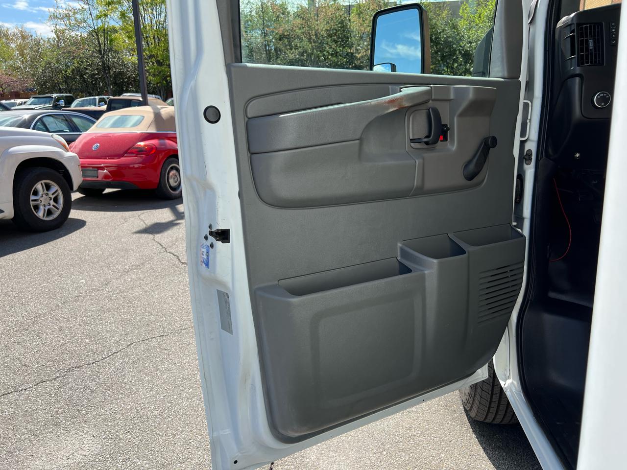 Chevrolet Express LS 3500 2009