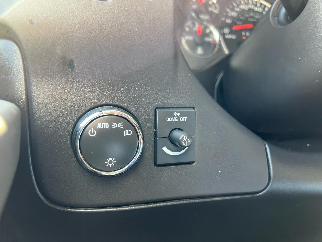 Chevrolet Express LS 3500 2009