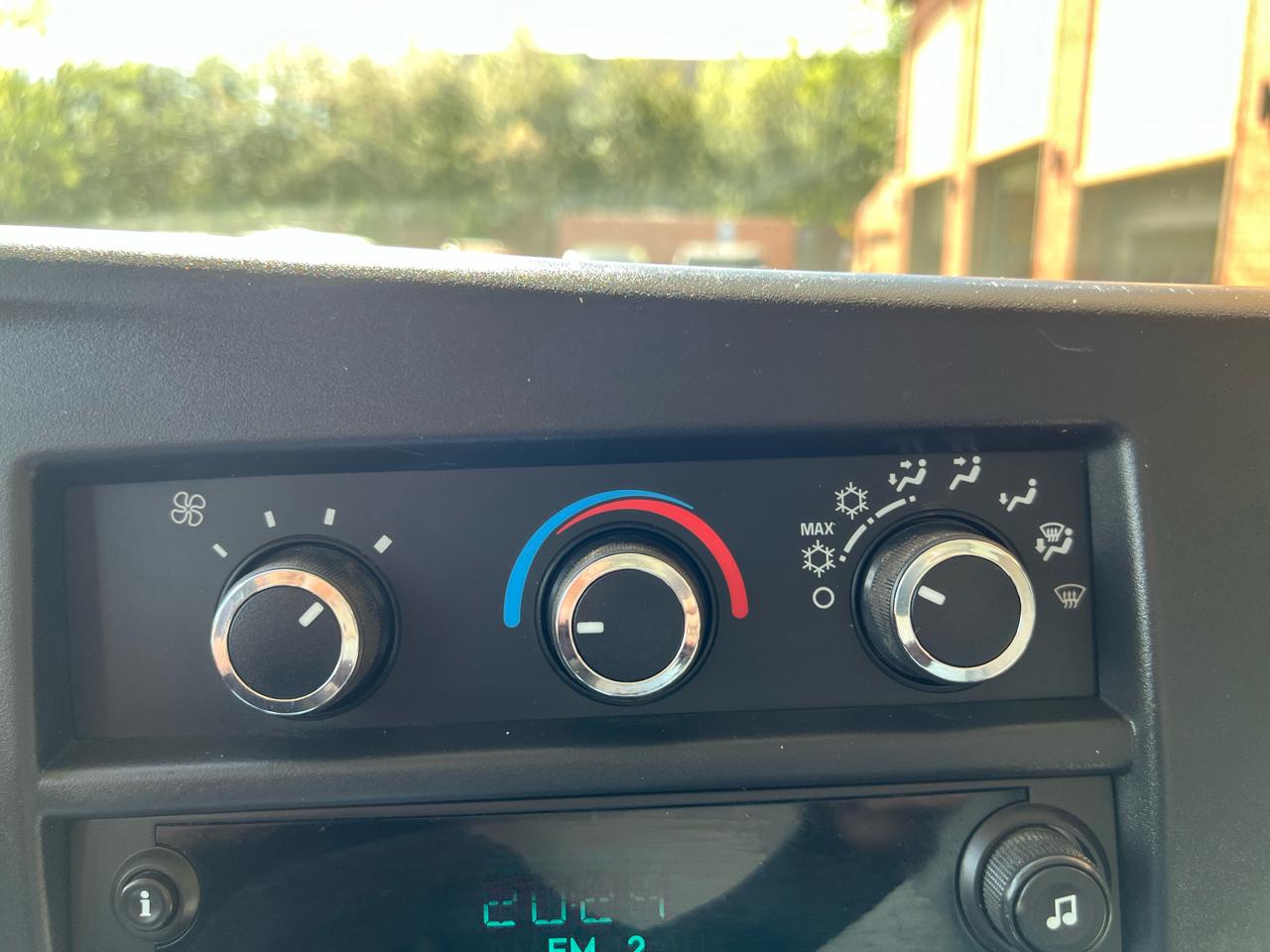 Chevrolet Express LS 3500 2009