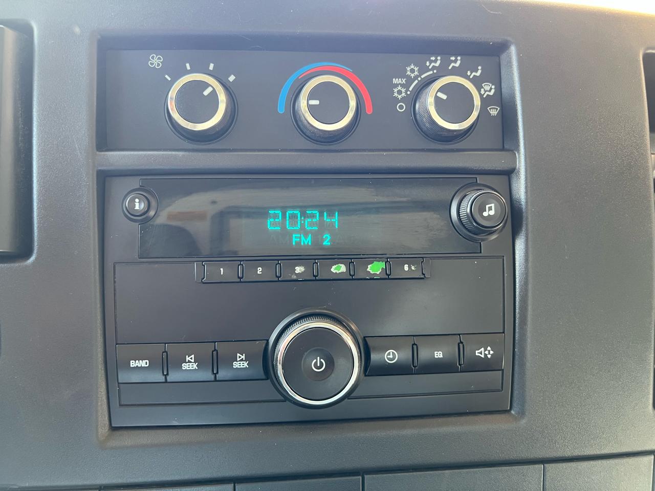 Chevrolet Express LS 3500 2009