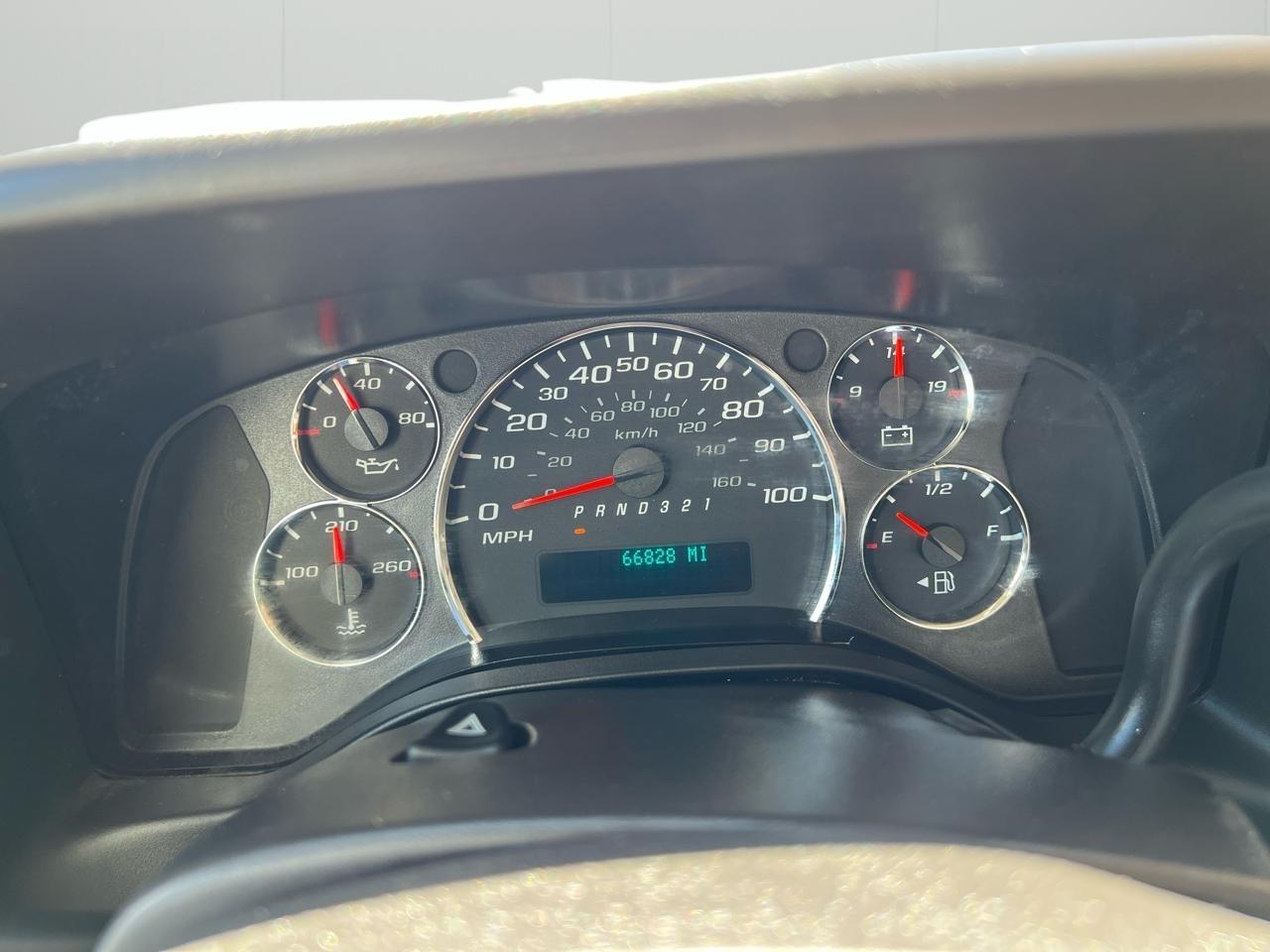 Chevrolet Express LS 3500 2009