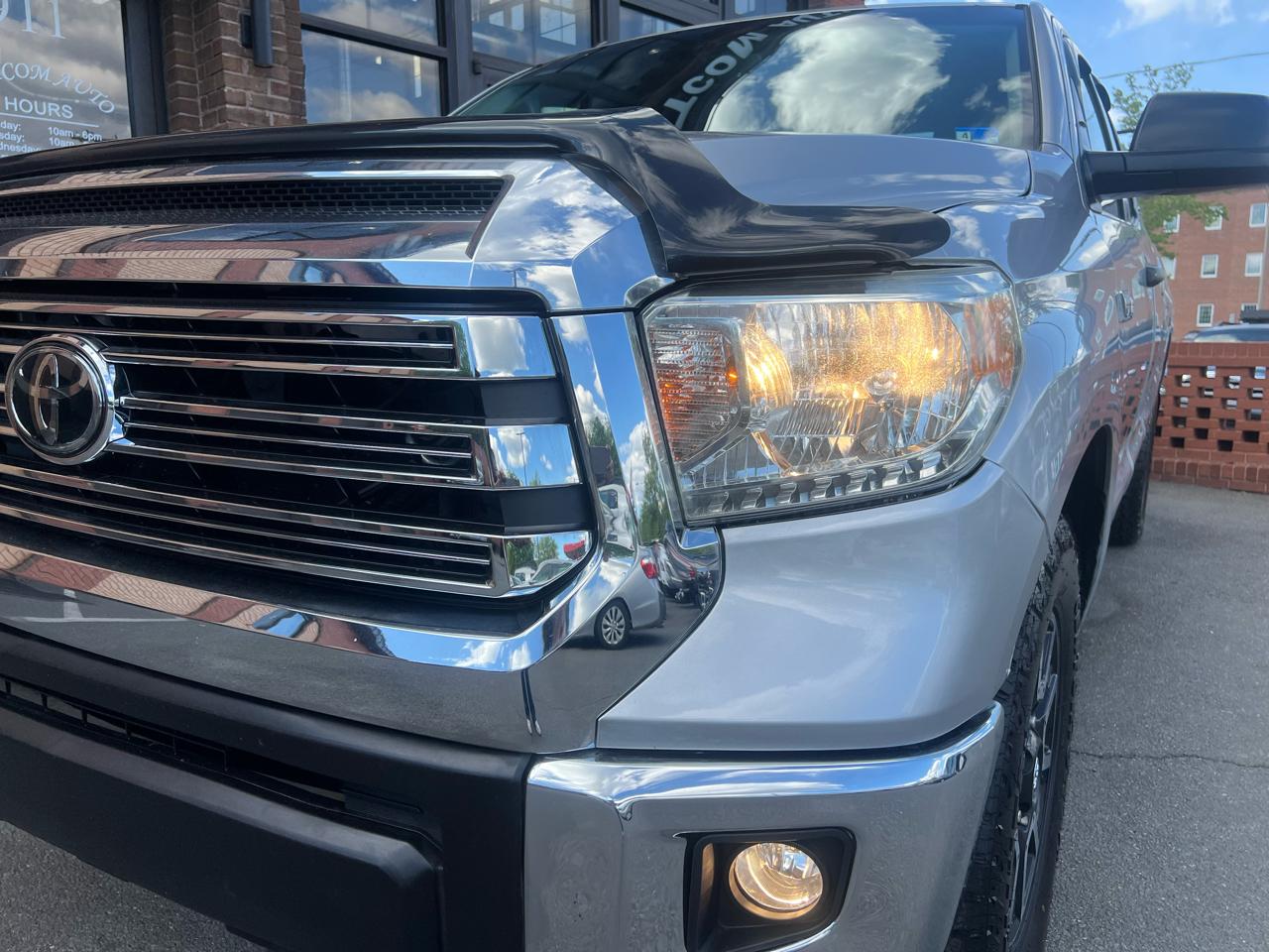 Toyota Tundra SR5 5.7L V8 FFV Double Cab 4WD 2014