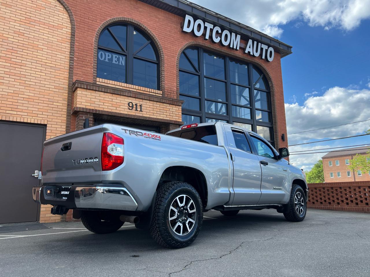 Toyota Tundra SR5 5.7L V8 FFV Double Cab 4WD 2014