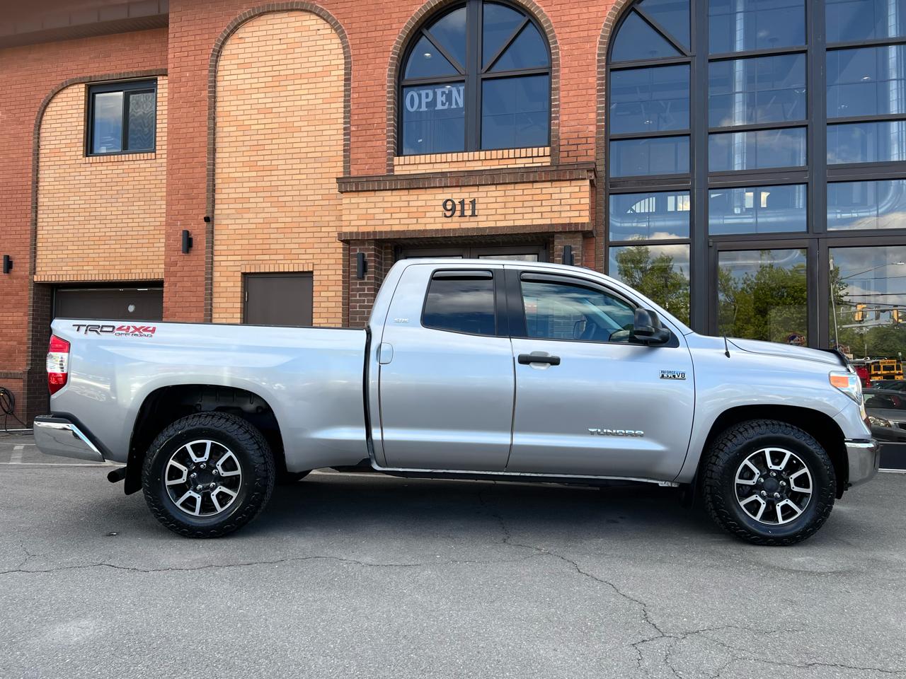 Toyota Tundra SR5 5.7L V8 FFV Double Cab 4WD 2014