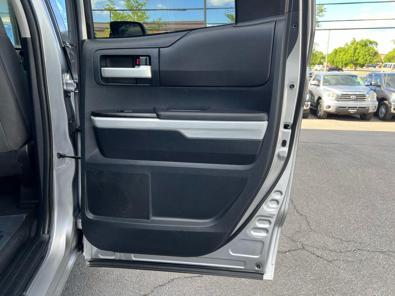 Toyota Tundra SR5 5.7L V8 FFV Double Cab 4WD 2014