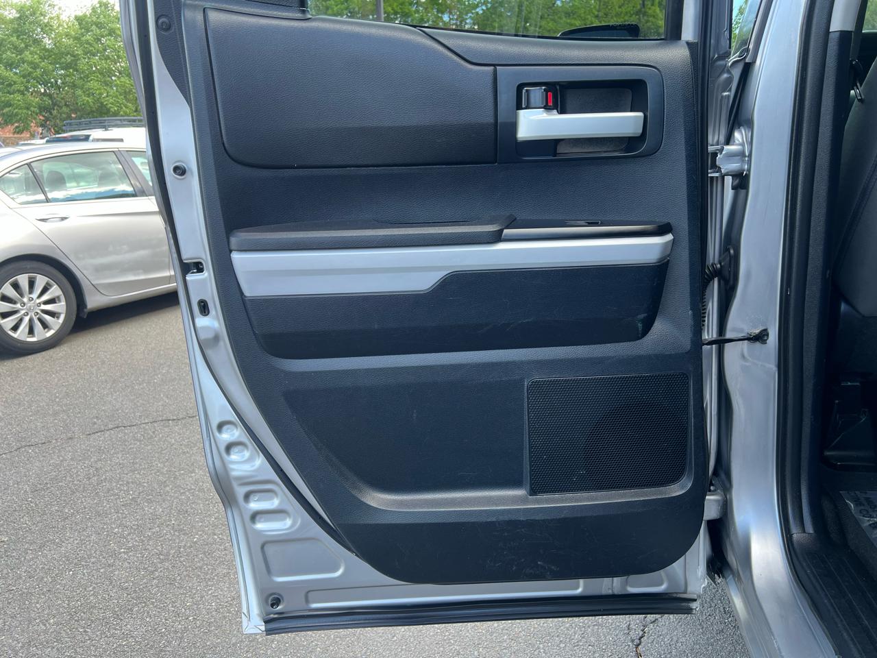 Toyota Tundra SR5 5.7L V8 FFV Double Cab 4WD 2014