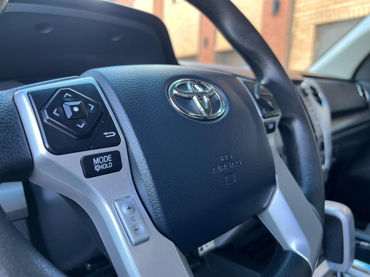 Toyota Tundra SR5 5.7L V8 FFV Double Cab 4WD 2014