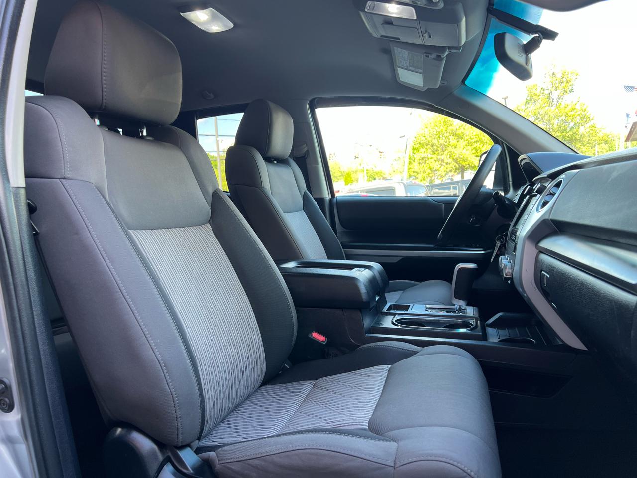 Toyota Tundra SR5 5.7L V8 FFV Double Cab 4WD 2014