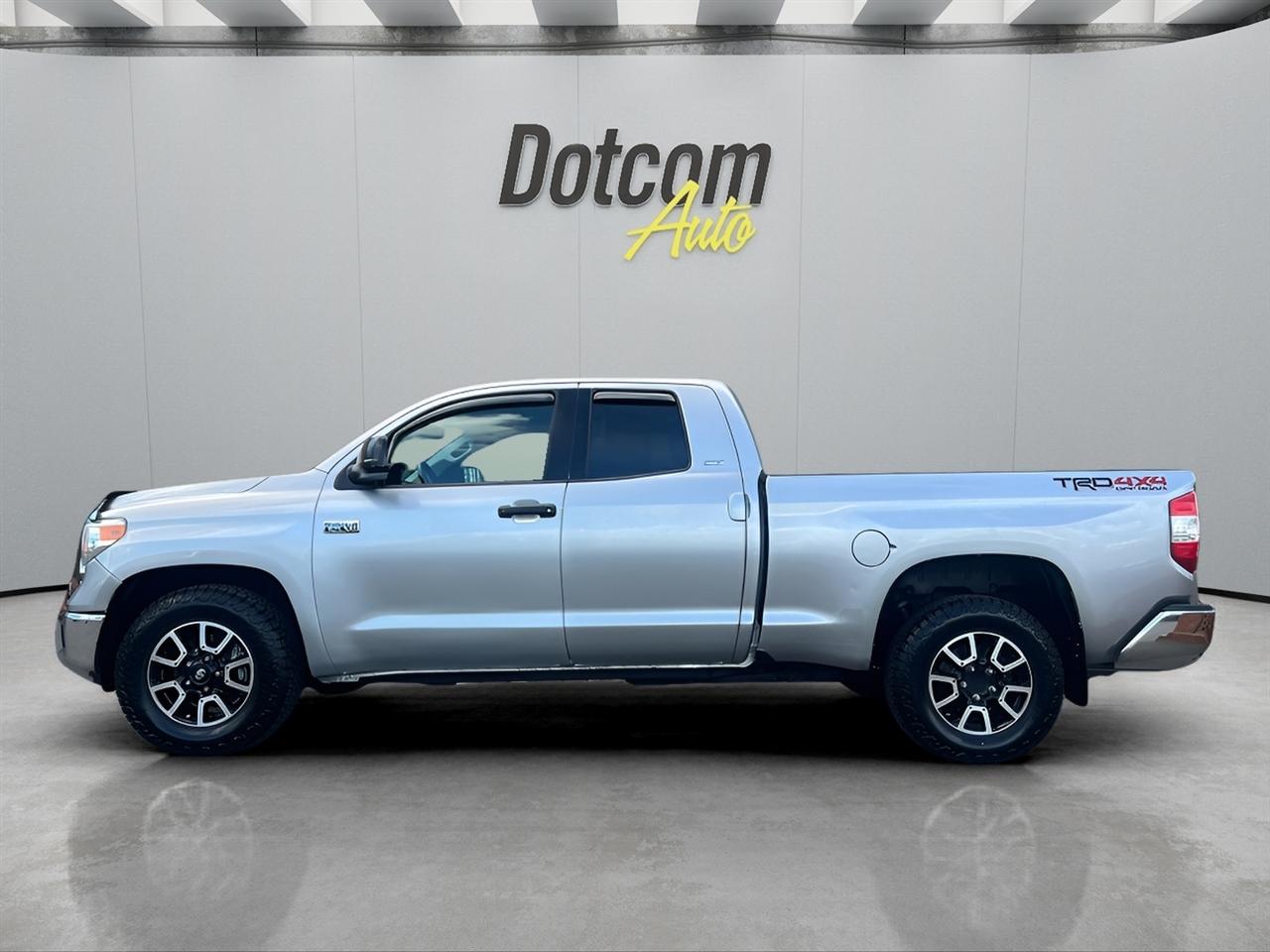 Toyota Tundra SR5 5.7L V8 Double Cab 4WD 2014