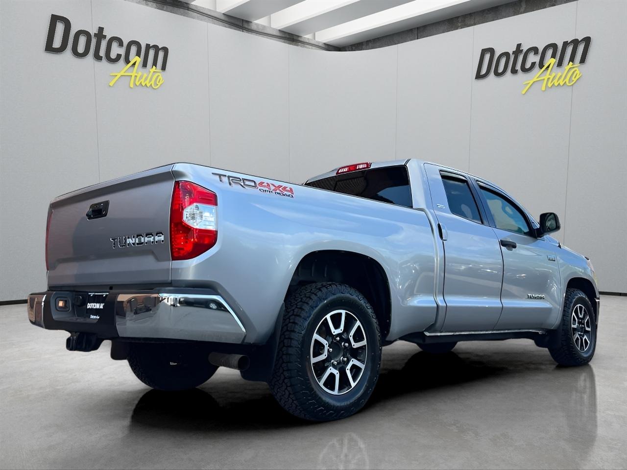 Toyota Tundra SR5 5.7L V8 Double Cab 4WD 2014