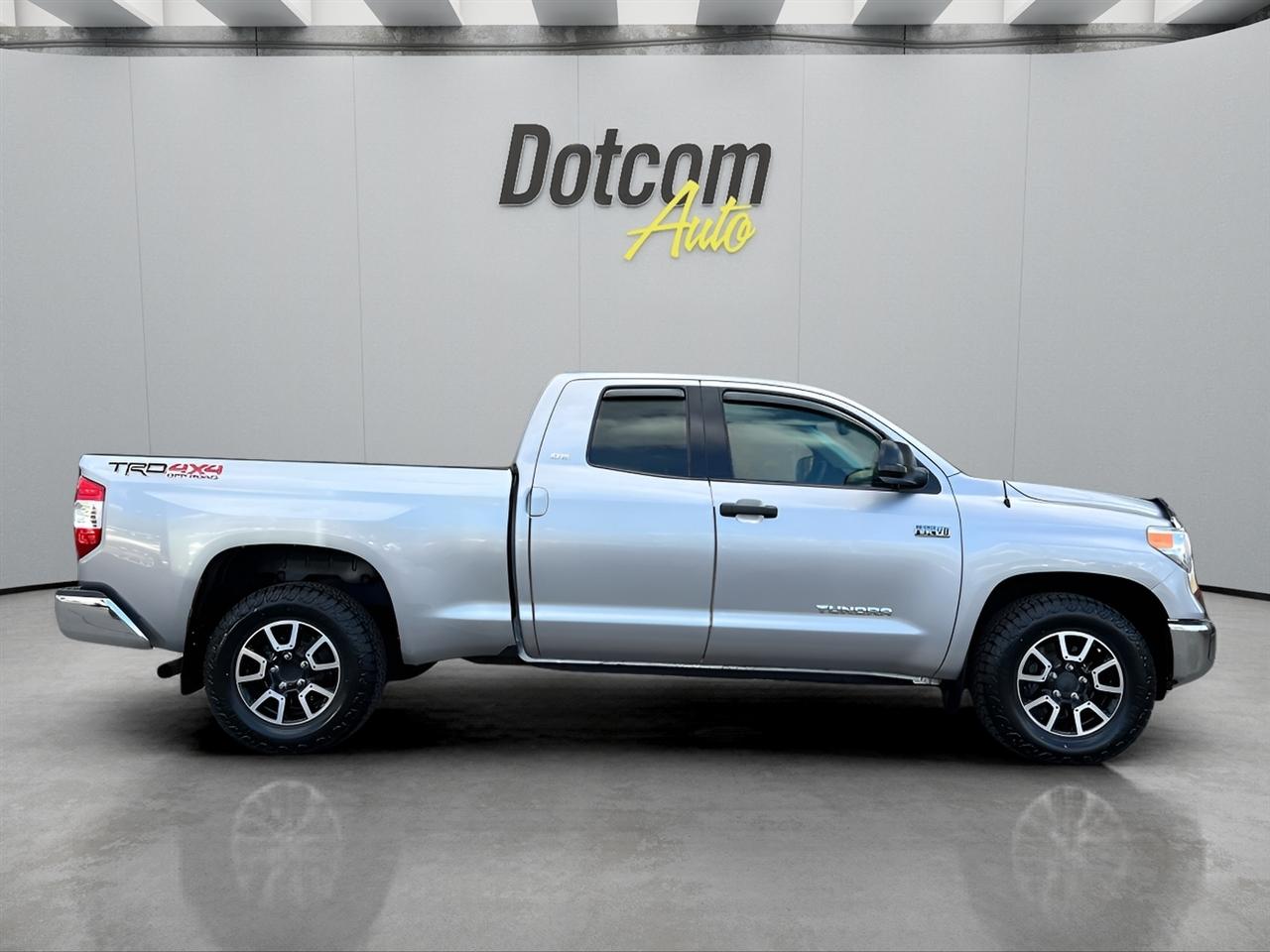 Toyota Tundra SR5 5.7L V8 Double Cab 4WD 2014