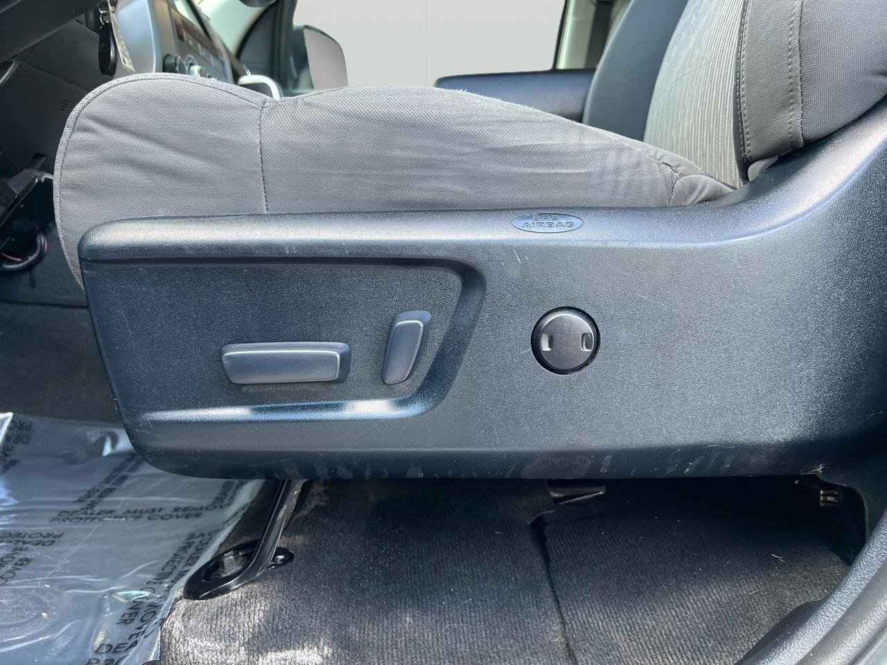 Toyota Tundra SR5 5.7L V8 Double Cab 4WD 2014