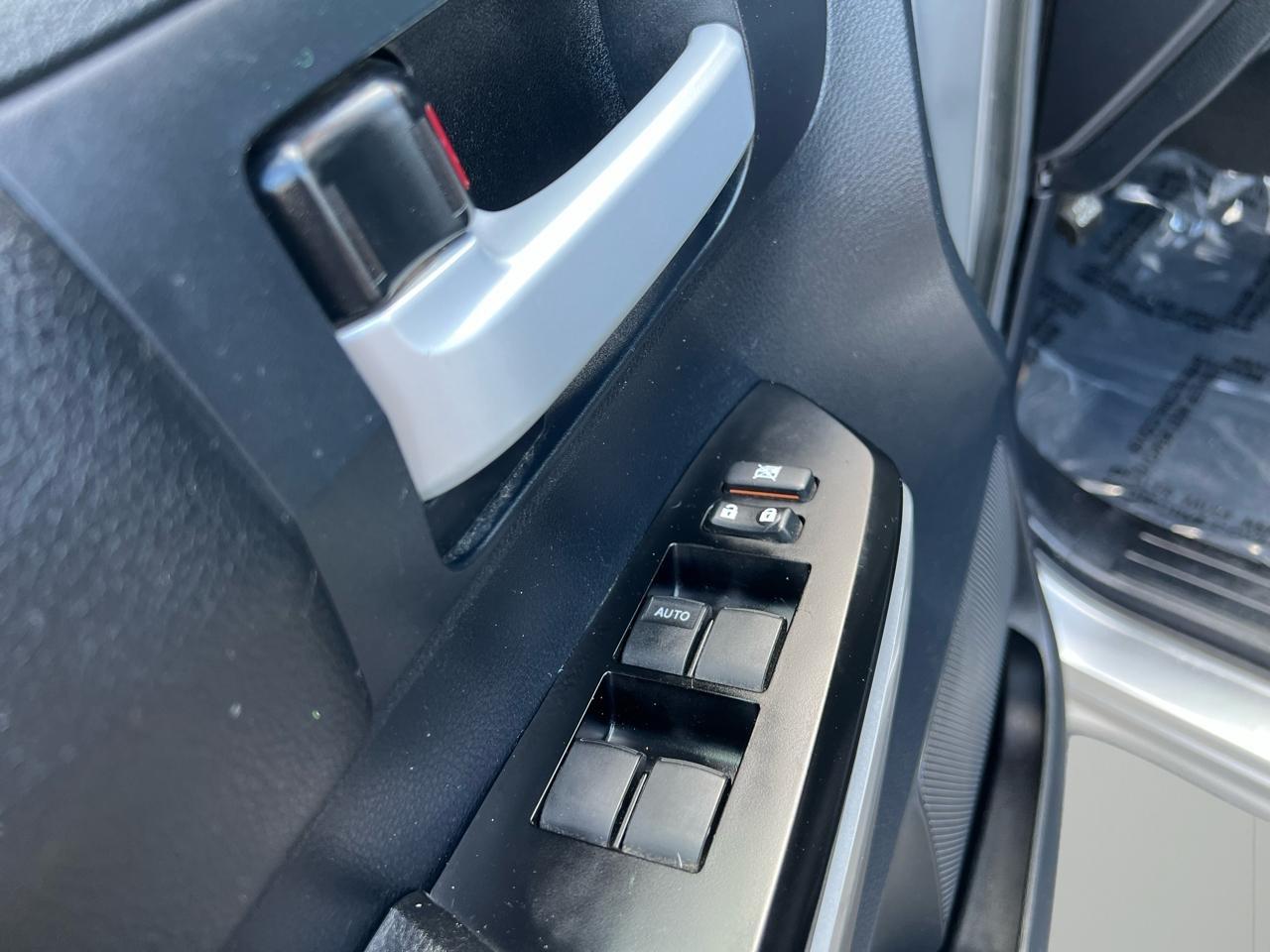 Toyota Tundra SR5 5.7L V8 Double Cab 4WD 2014