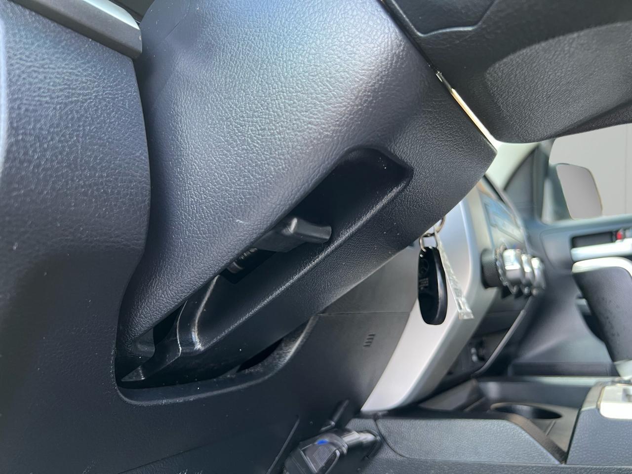 Toyota Tundra SR5 5.7L V8 Double Cab 4WD 2014