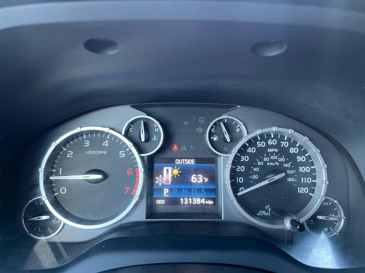 Toyota Tundra SR5 5.7L V8 Double Cab 4WD 2014