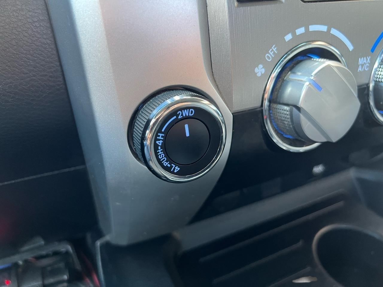 Toyota Tundra SR5 5.7L V8 Double Cab 4WD 2014