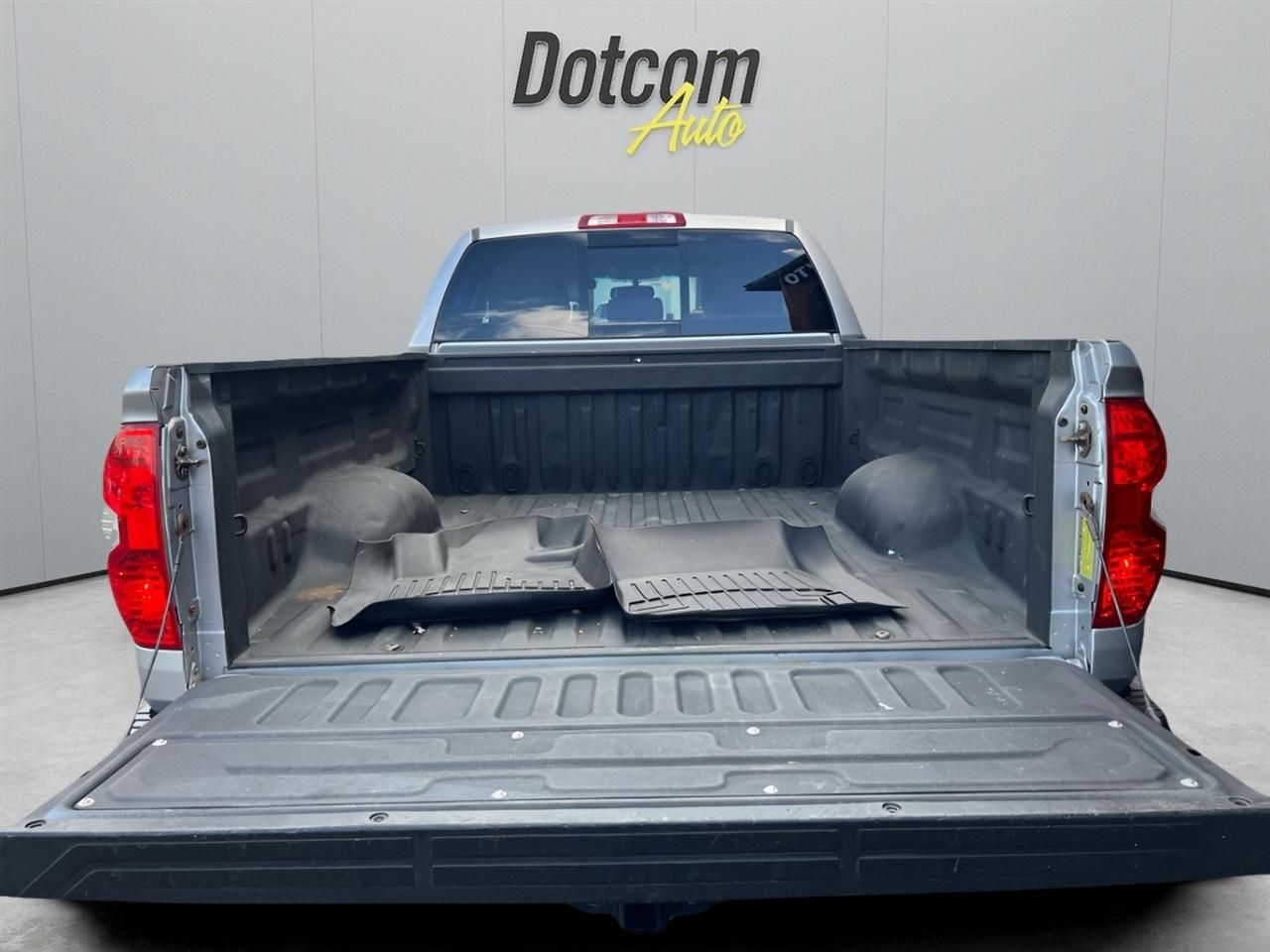 Toyota Tundra SR5 5.7L V8 Double Cab 4WD 2014