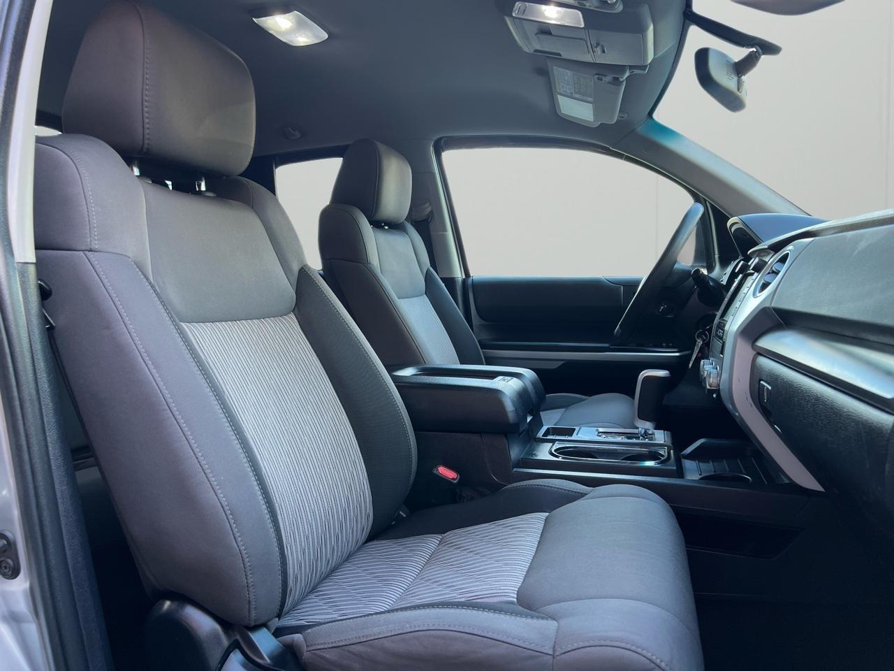 Toyota Tundra SR5 5.7L V8 Double Cab 4WD 2014