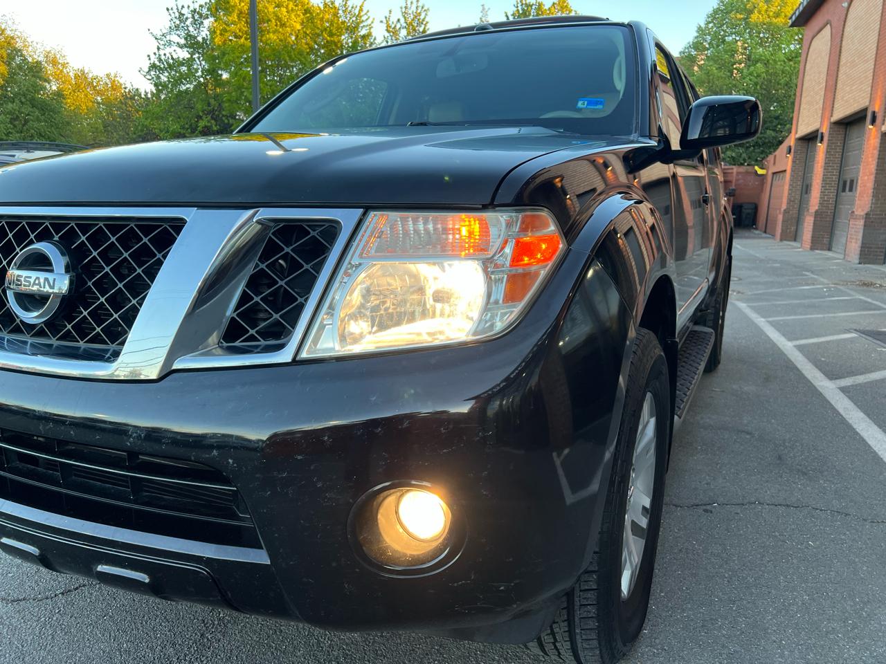 Nissan Pathfinder 4WD 4dr V6 Silver Edition 2012