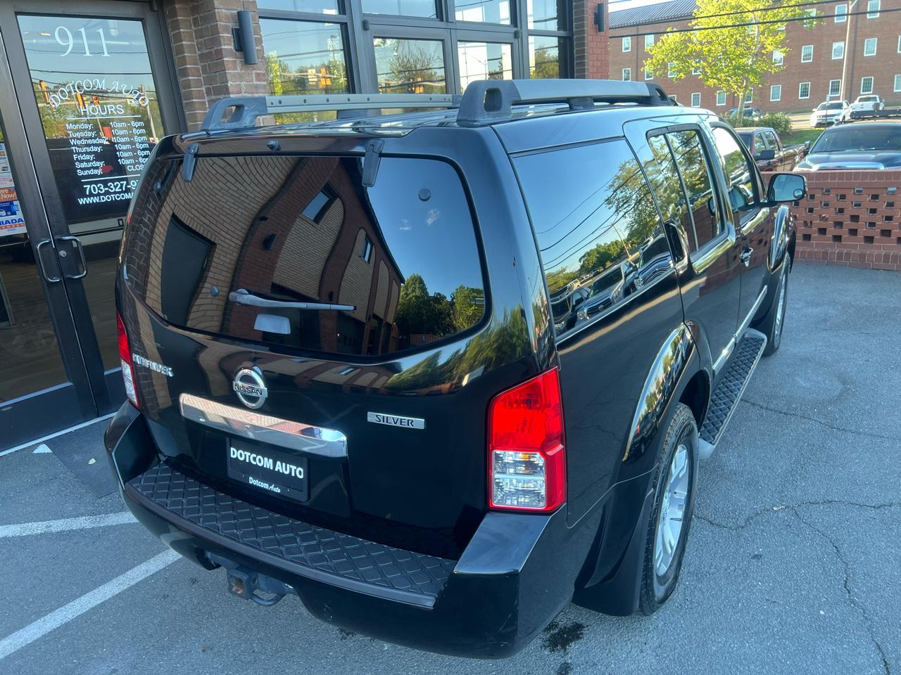 Nissan Pathfinder 4WD 4dr V6 Silver Edition 2012