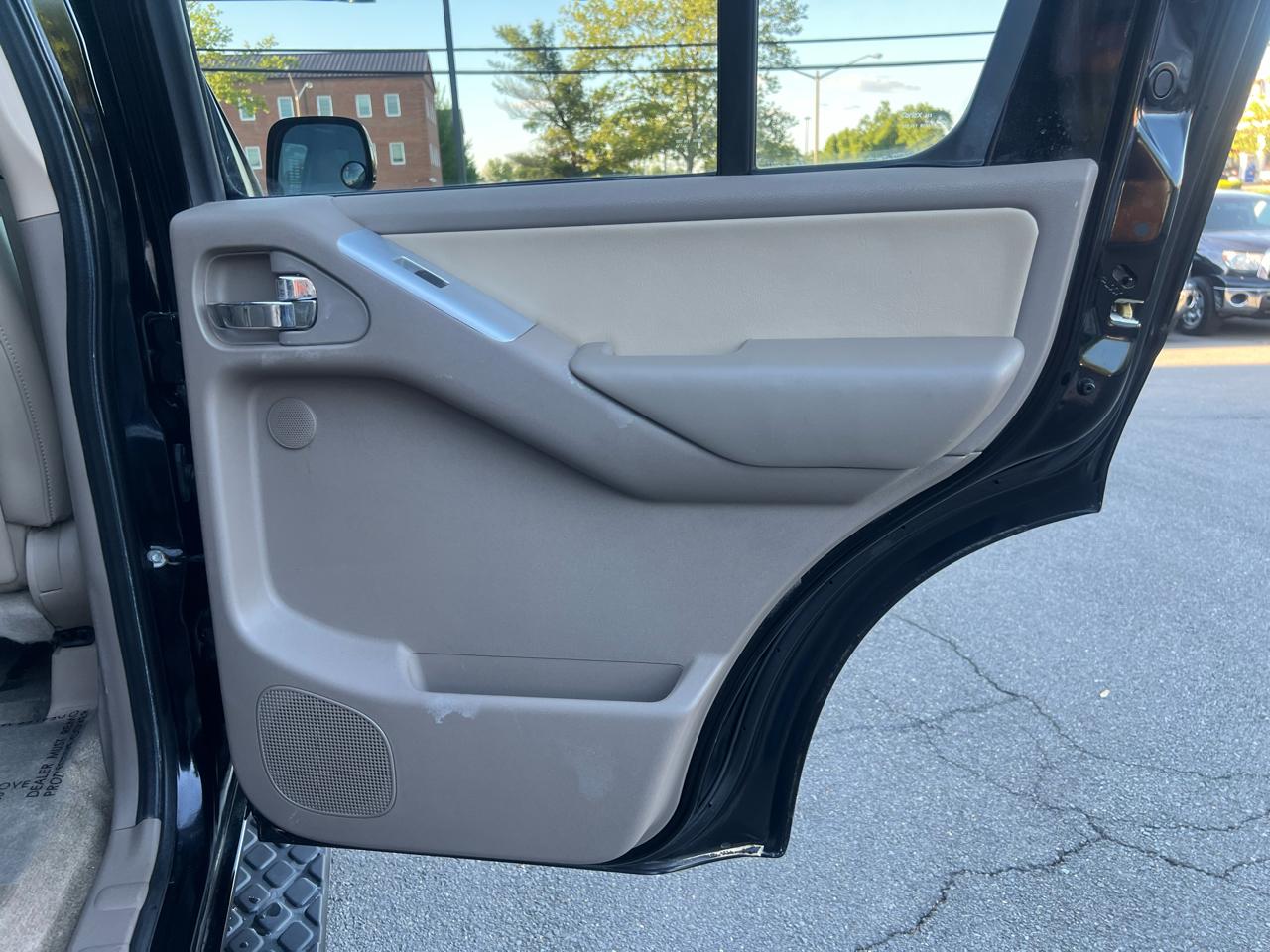 Nissan Pathfinder 4WD 4dr V6 Silver Edition 2012