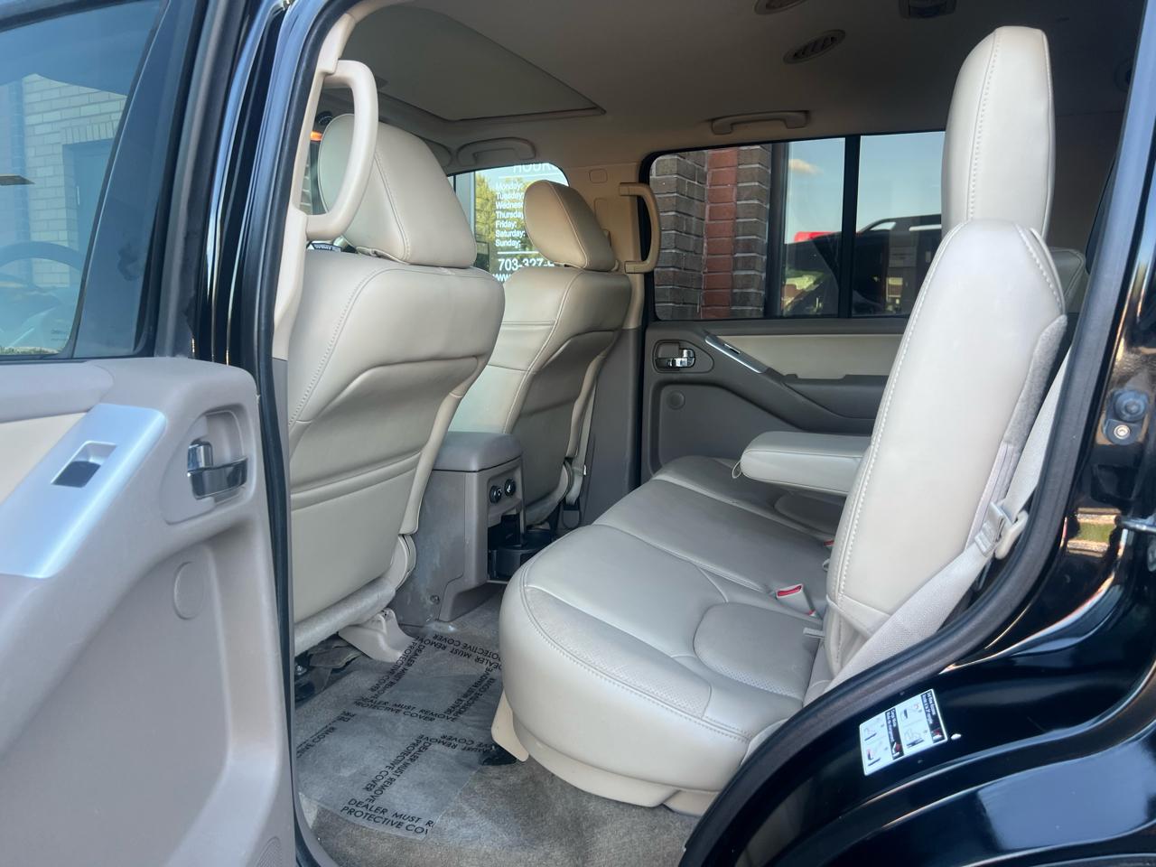 Nissan Pathfinder 4WD 4dr V6 Silver Edition 2012