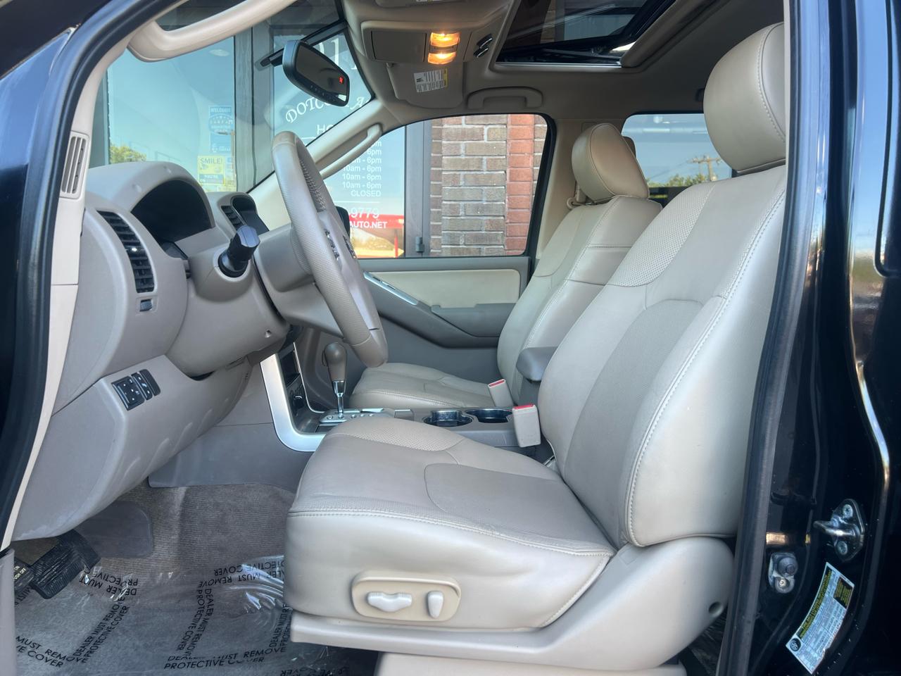 Nissan Pathfinder 4WD 4dr V6 Silver Edition 2012