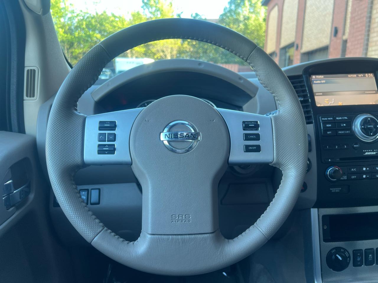 Nissan Pathfinder 4WD 4dr V6 Silver Edition 2012