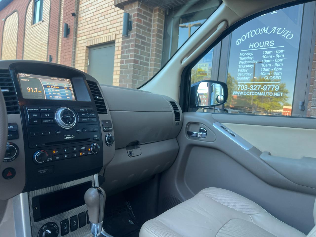 Nissan Pathfinder 4WD 4dr V6 Silver Edition 2012