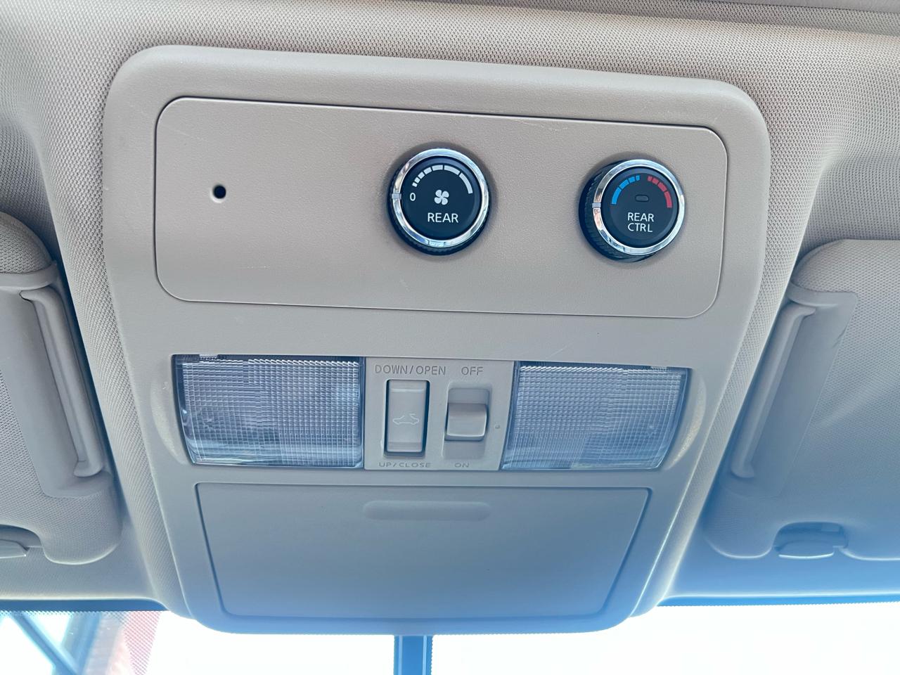 Nissan Pathfinder 4WD 4dr V6 Silver Edition 2012