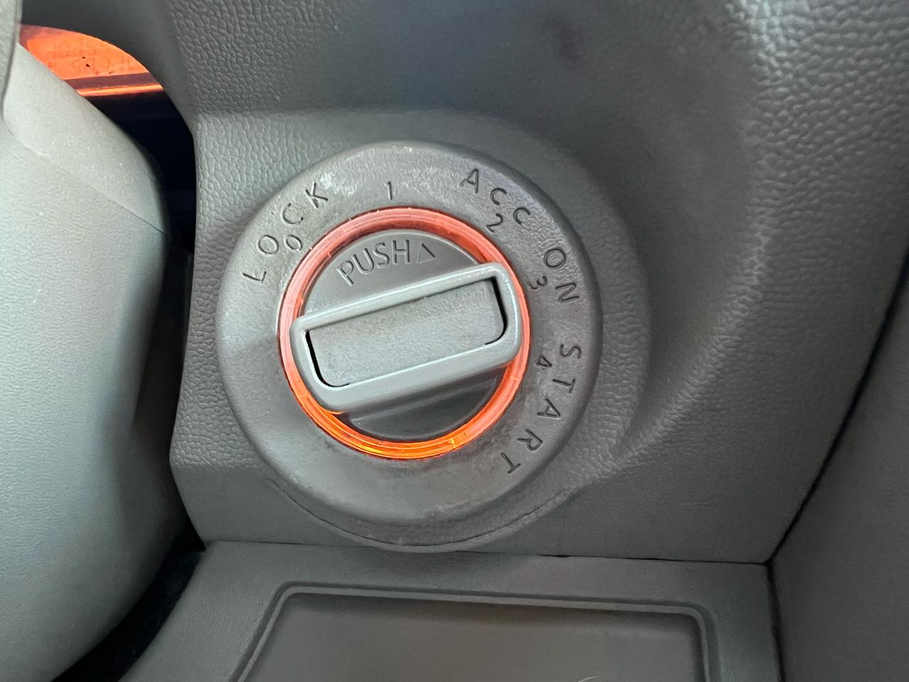 Nissan Pathfinder 4WD 4dr V6 Silver Edition 2012