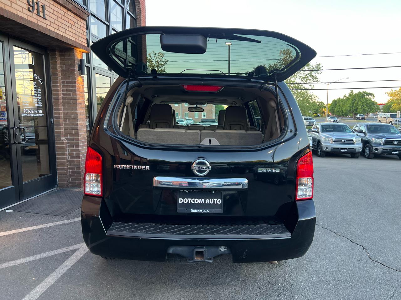 Nissan Pathfinder 4WD 4dr V6 Silver Edition 2012