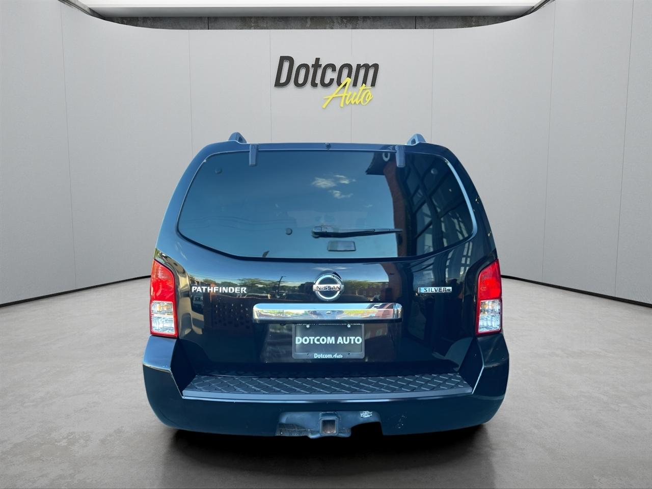 Nissan Pathfinder 4WD 4dr V6 Silver Edition 2012