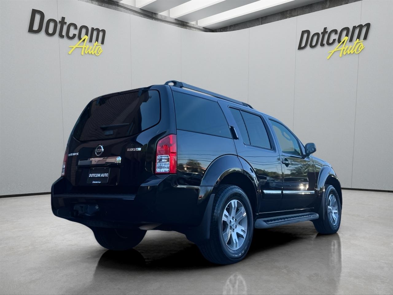 Nissan Pathfinder 4WD 4dr V6 Silver Edition 2012