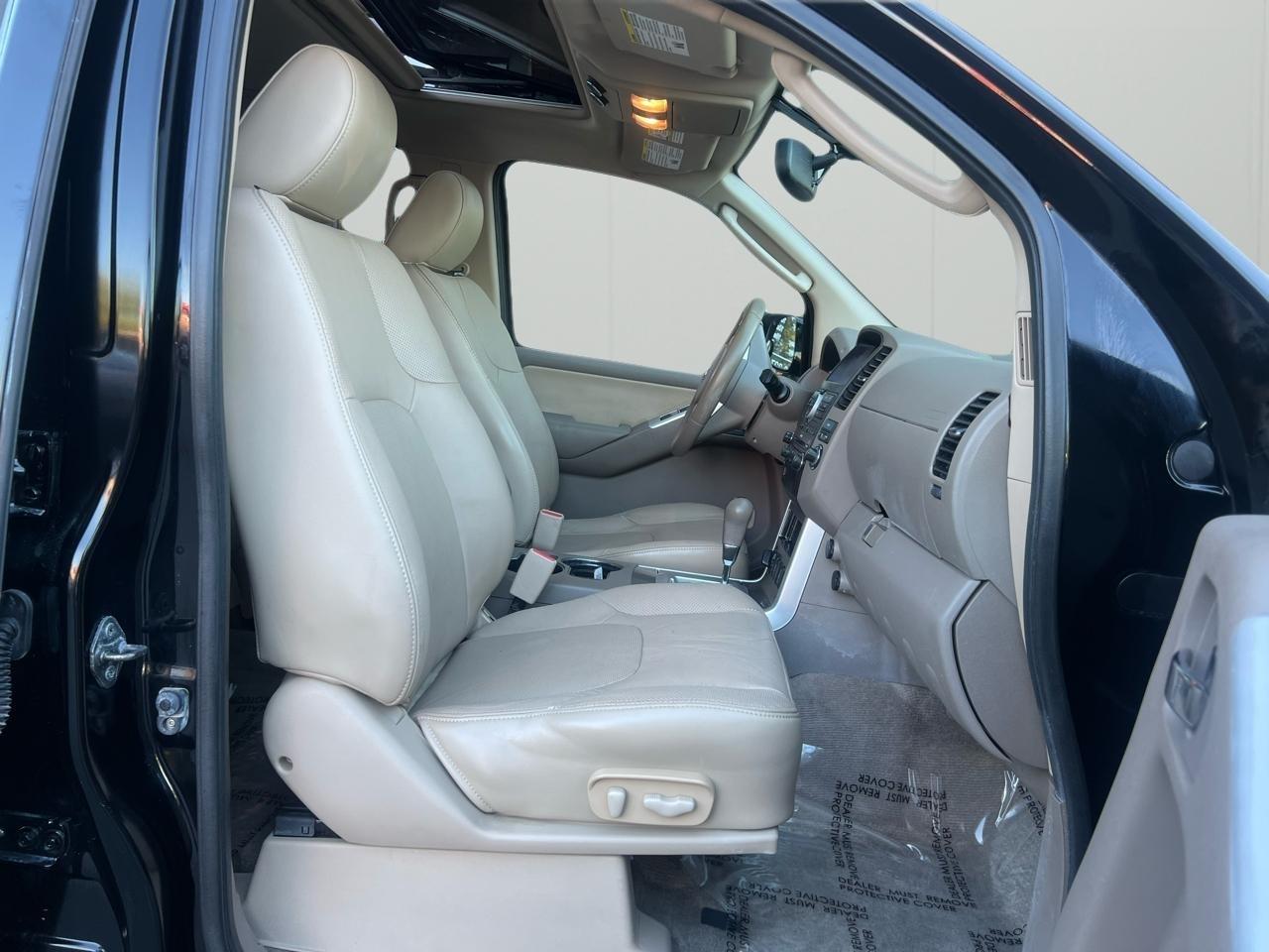 Nissan Pathfinder 4WD 4dr V6 Silver Edition 2012