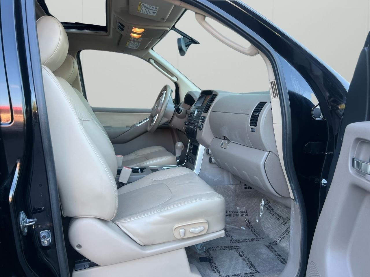 Nissan Pathfinder 4WD 4dr V6 Silver Edition 2012