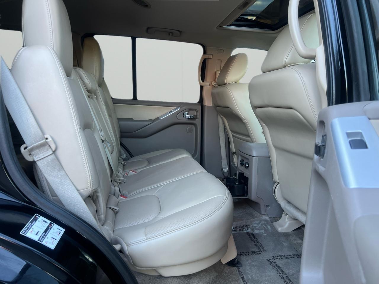 Nissan Pathfinder 4WD 4dr V6 Silver Edition 2012