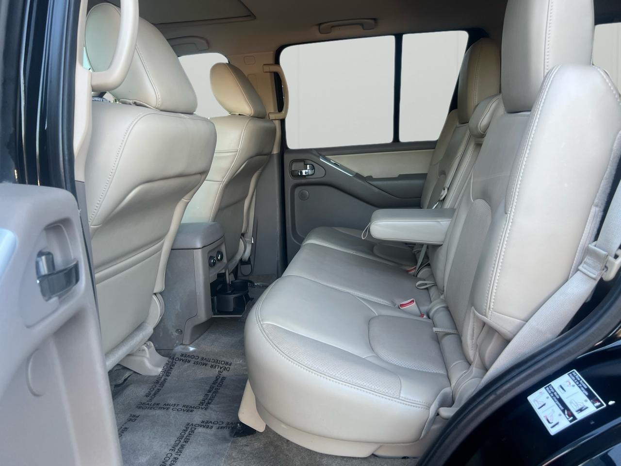 Nissan Pathfinder 4WD 4dr V6 Silver Edition 2012