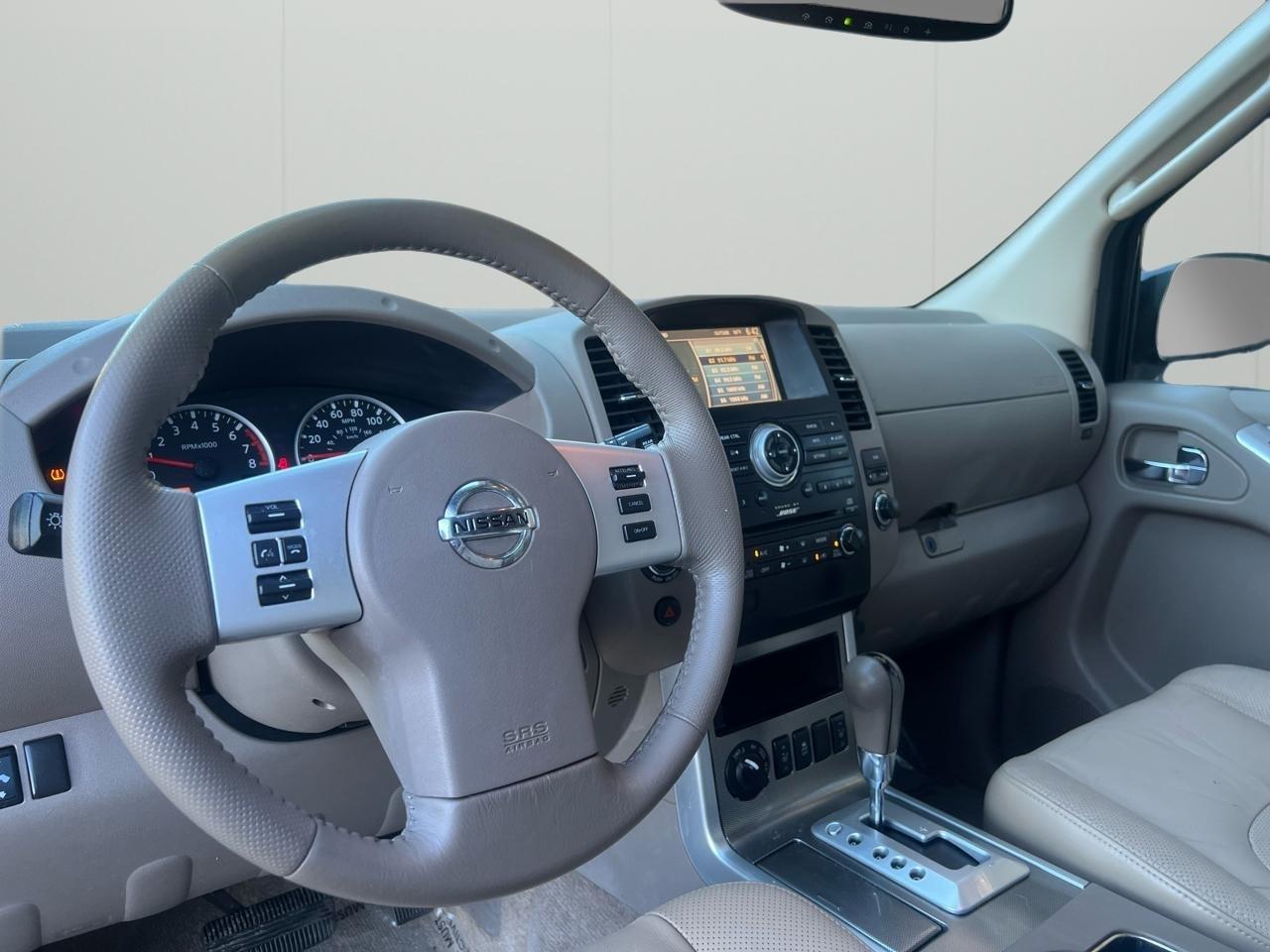 Nissan Pathfinder 4WD 4dr V6 Silver Edition 2012