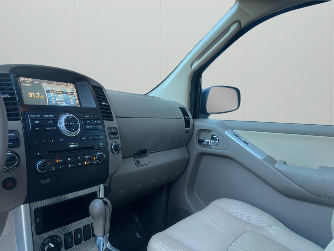 Nissan Pathfinder 4WD 4dr V6 Silver Edition 2012