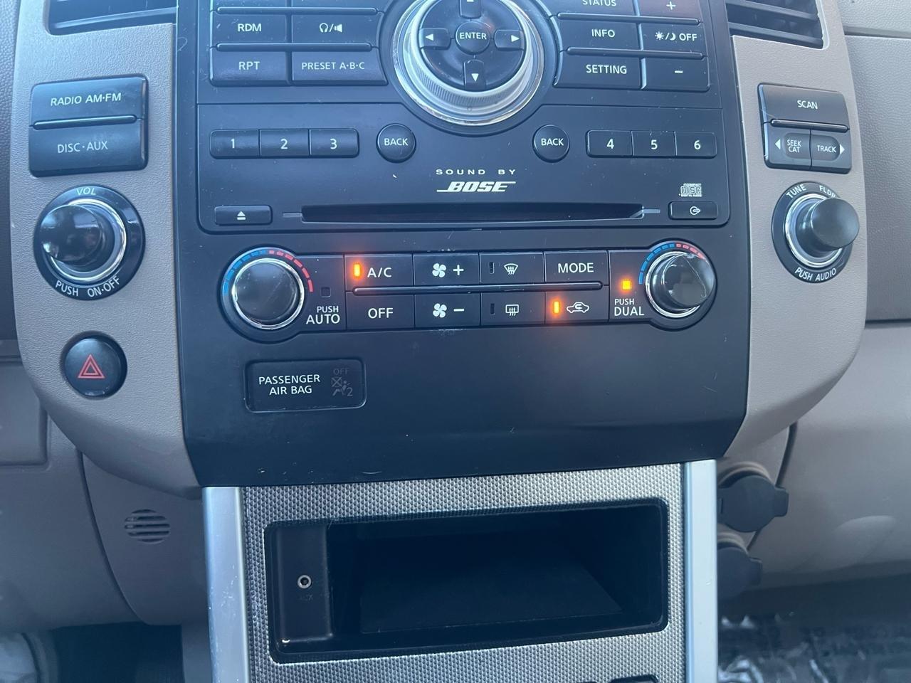 Nissan Pathfinder 4WD 4dr V6 Silver Edition 2012