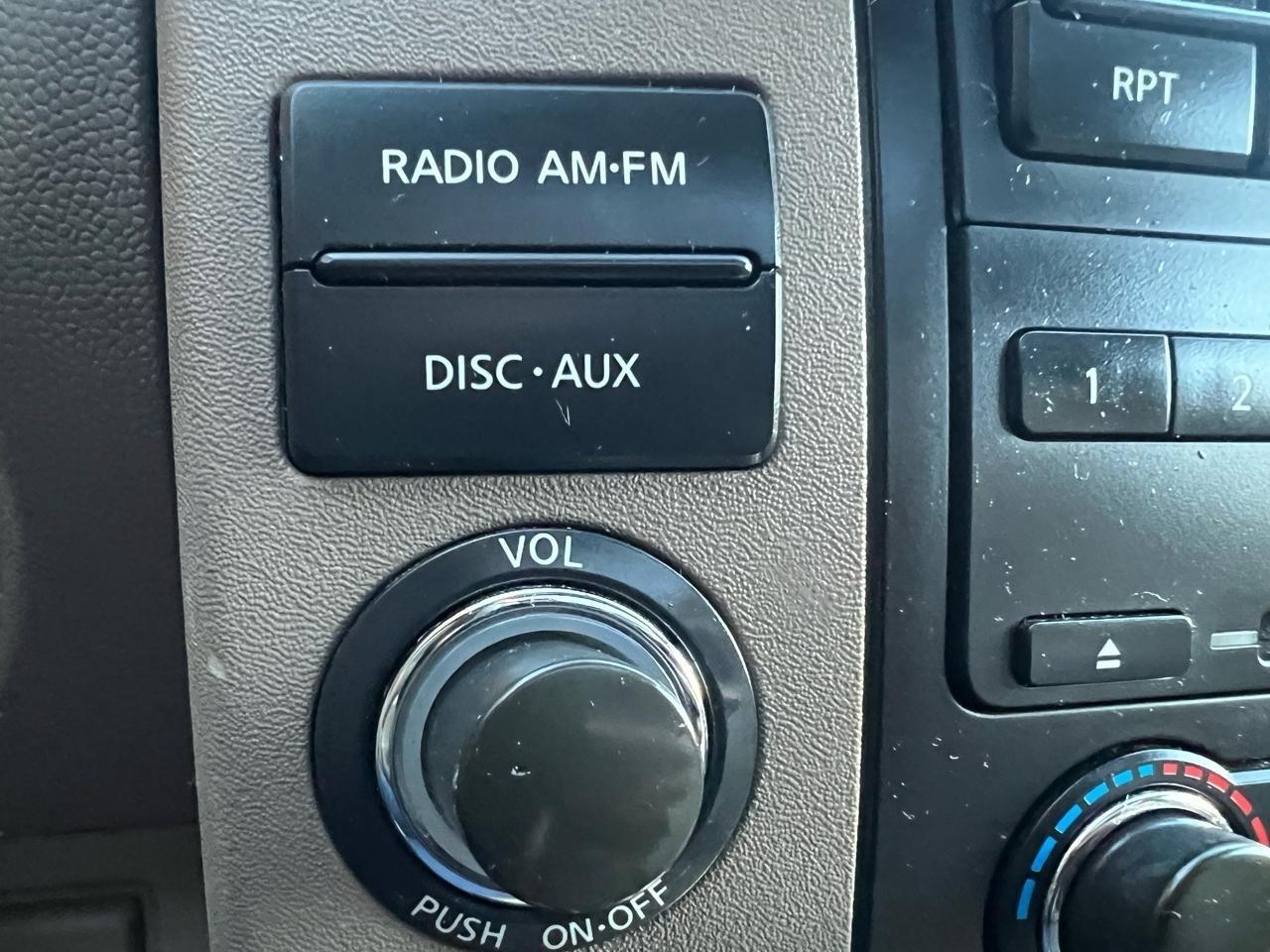 Nissan Pathfinder 4WD 4dr V6 Silver Edition 2012