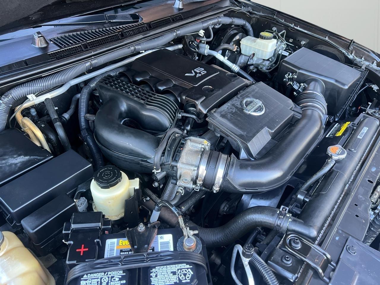 Nissan Pathfinder 4WD 4dr V6 Silver Edition 2012